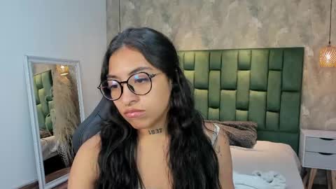 Alessia  online show from May 2026 03:25:02 AM