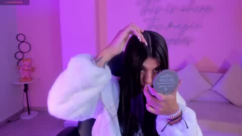 Alessia  online show from December 2024 07:03:02 PM