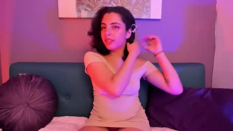 Snapshot of alessiia__ chatting on November 2025 03:49:02 AM alessiia__ online show from November 2025 03:49:02 AM