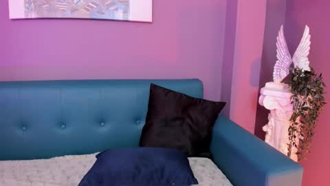 Snapshot of alessiia__ chatting on November 2025 06:04:02 AM alessiia__ online show from November 2025 06:04:02 AM