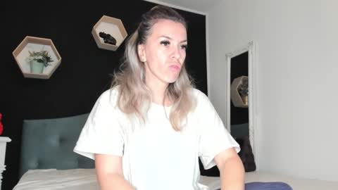 alesys69 online show from December 2024 11:38:02 PM