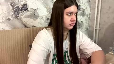 Aletta Oushen online show from February 2025 05:05:02 PM