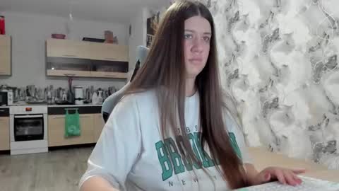 Aletta Oushen online show from November 2025 11:25:02 AM