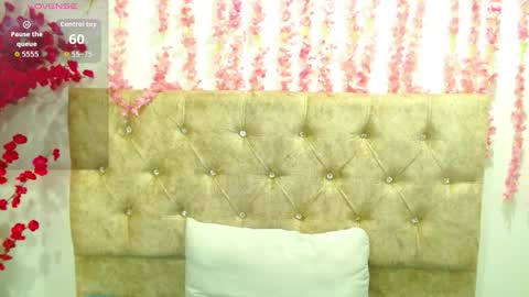 alettallove online show from November 2025 05:44:01 PM