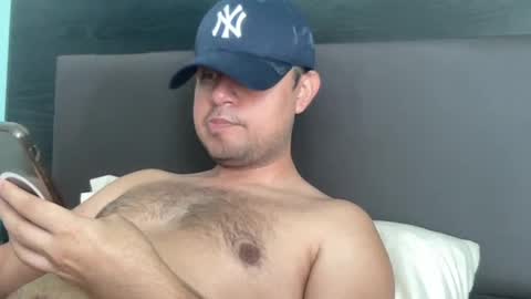Snapshot of alex140601 chatting on June 2026 06:00:02 PM Alex online show from June 2026 06:00:02 PM