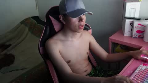 Snapshot of alex__caruso chatting on October 2025 12:52:02 AM Alex online show from October 2025 12:52:02 AM