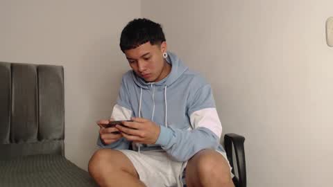 Owen online show from February 2025 04:54:01 AM