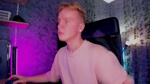 your Alex online show from September 2025 09:33:02 AM