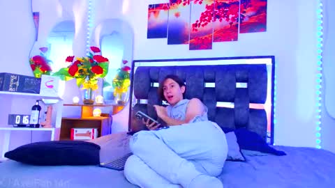 sneider online show from September 2025 07:57:02 PM