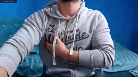 Alex online show from October 2025 10:35:02 AM