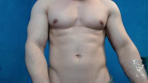 Snapshot of alex_blu chatting on April 2026 02:06:02 PM Alex online show from April 2026 02:06:02 PM