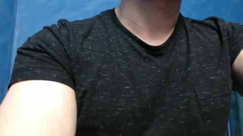 Snapshot of alex_blu chatting on April 2026 04:28:02 AM Alex online show from April 2026 04:28:02 AM