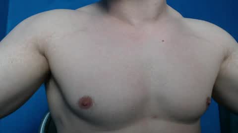 Snapshot of alex_blu chatting on April 2026 09:48:01 AM Alex online show from April 2026 09:48:01 AM