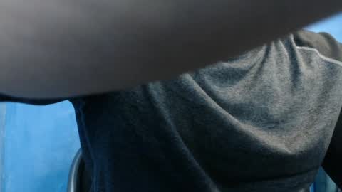 Snapshot of alex_blu chatting on April 2026 10:00:01 AM Alex online show from April 2026 10:00:01 AM