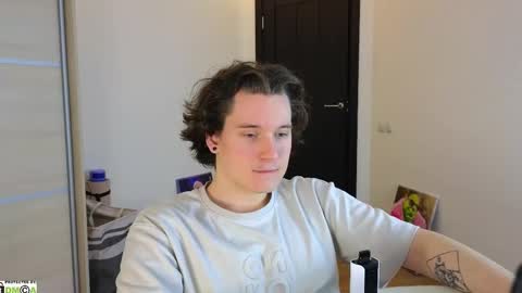 FAVORITE online show from March 2025 04:08:02 AM