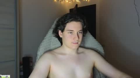 FAVORITE online show from October 2025 09:11:01 PM