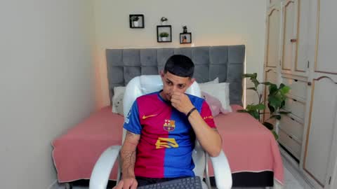 alex online show from January 2025 12:13:02 PM