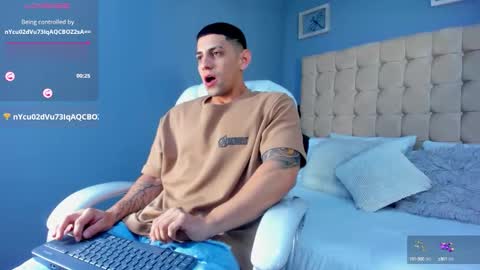 alex online show from September 2025 12:05:01 PM