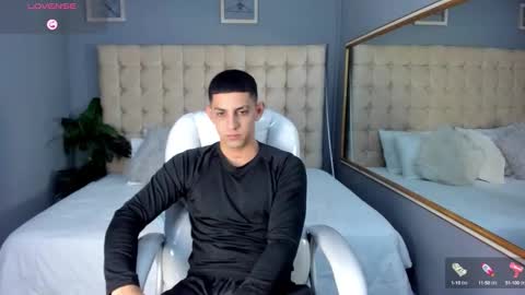 alex online show from September 2025 12:05:01 PM