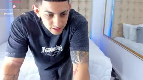 alex online show from November 2025 01:10:01 PM