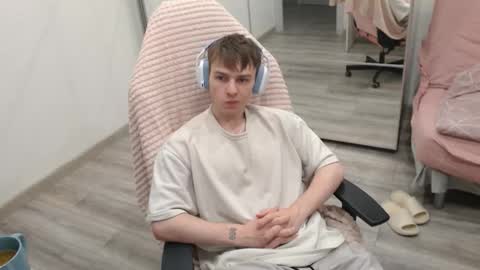 Alex online show from September 2025 10:23:02 PM