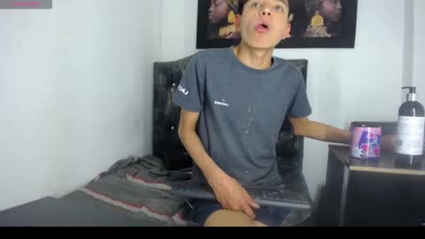 alex_it0 online show from May 2026 01:02:04 AM
