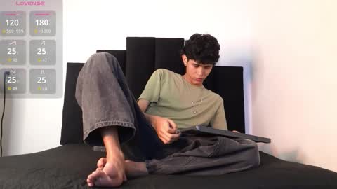 alex_mark_ online show from December 2025 01:18:01 PM