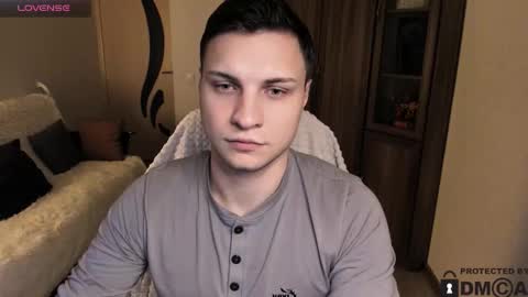 alex_milson online show from November 2025 06:57:02 PM