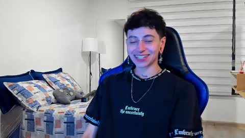 Residente0xxx online show from February 2025 05:45:02 AM