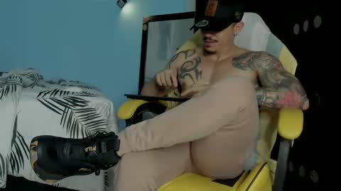 alex_sthorm online show from October 2025 03:24:02 AM