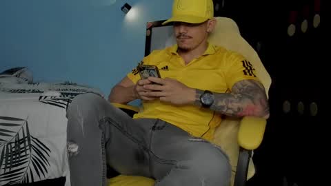 alex_sthorm online show from October 2025 04:12:01 AM