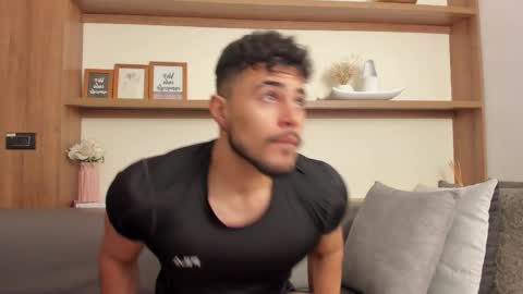 alex_wolf05 online show from February 2026 05:11:02 PM