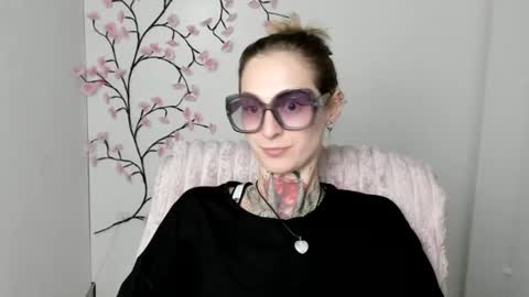 Snapshot of alexa_kittie chatting on July 2026 11:35:01 AM Alexa online show from July 2026 11:35:01 AM