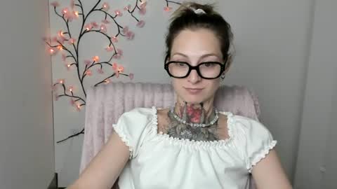 Snapshot of alexa_kittie chatting on July 2026 11:17:02 AM Alexa online show from July 2026 11:17:02 AM