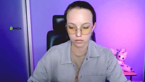 alexa_night_ online show from September 2025 01:12:01 PM