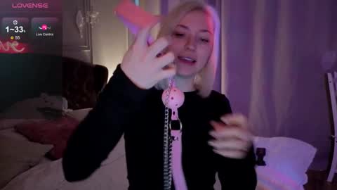 Alexa online show from September 2025 01:49:02 AM