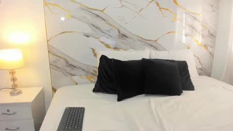 Alexa  online show from February 2025 09:54:01 PM