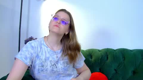 AlexaAvery online show from June 2026 06:44:01 AM