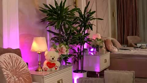 Alexa  online show from February 2025 10:11:02 PM