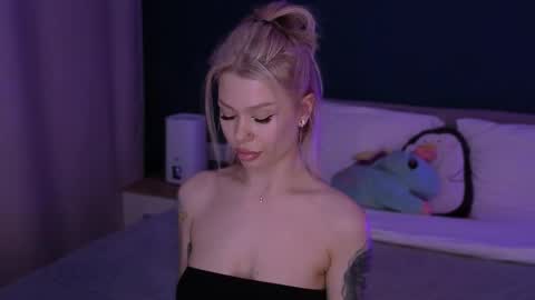 Alexa Mason online show from February 2025 03:41:02 PM