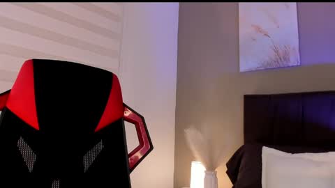 Alexander Diaz online show from April 2026 01:11:01 PM