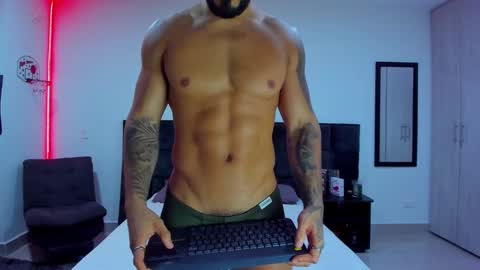 Onlyfansalexmartinezwb  Instagram alexwbmartinez  Twitter martinezcb937 online show from February 2025 04:15:01 AM