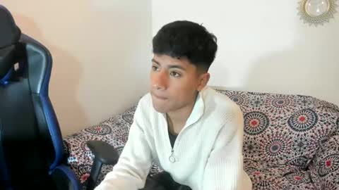 chicos hot online show from September 2025 02:06:02 PM