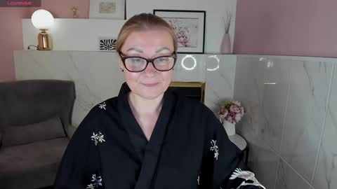 Alexandra online show from December 2024 11:57:01 PM