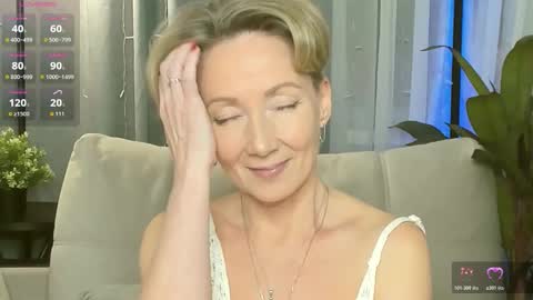 Alexandra online show from December 2025 01:05:02 PM