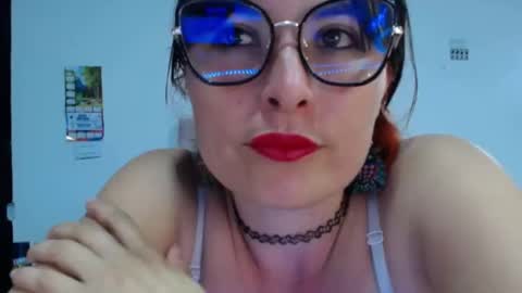 Snapshot of alexandrasaen chatting on February 2026 09:46:02 PM alexandrasaen online show from February 2026 09:46:02 PM