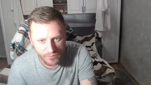 Snapshot of alexboy2022 chatting on November 2025 06:43:02 PM onlyfans..alexyno2022 online show from November 2025 06:43:02 PM