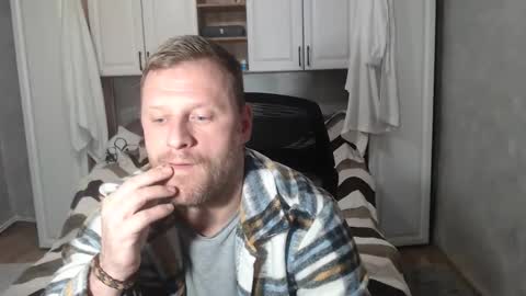 Snapshot of alexboy2022 chatting on November 2025 01:25:02 PM onlyfans..alexyno2022 online show from November 2025 01:25:02 PM