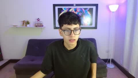 Snapshot of alexcum_18 chatting on February 2026 01:09:02 PM alex online show from February 2026 01:09:02 PM