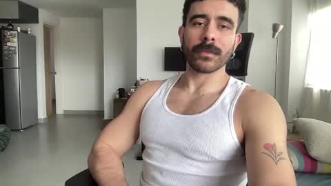 Snapshot of alexdimartino chatting on May 2026 06:04:01 PM Alex Dimartino online show from May 2026 06:04:01 PM